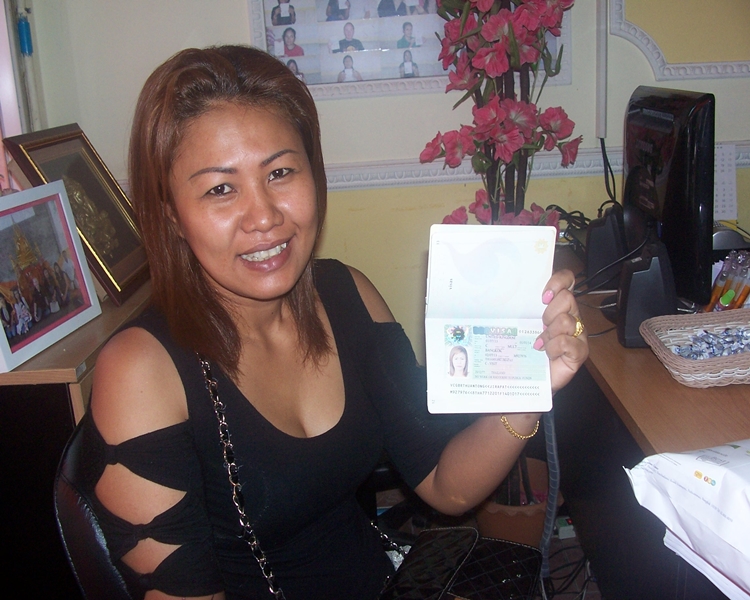 Satisfied client Jiarapat with her visa