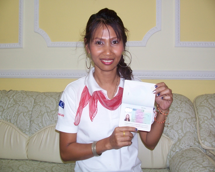 Happy client with her uk visa