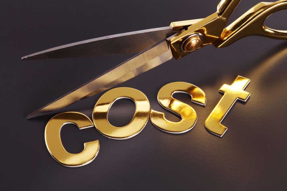 A scissor and the word "cost"